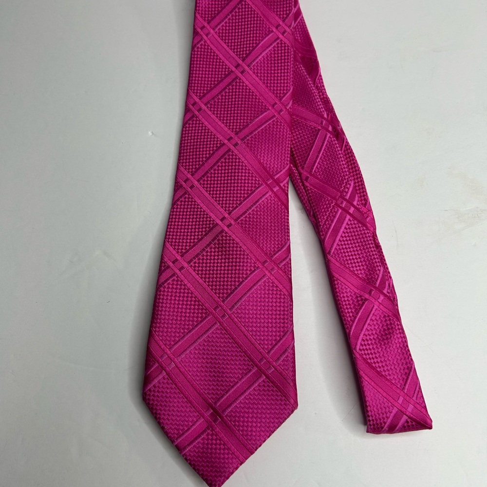 Donald J Trump Men’s Pink Tie 100% Silk
